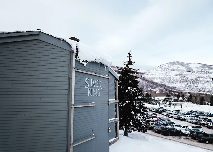 In Luxury hotels Silver King By All Seasons Lodging